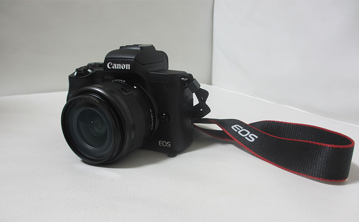 キャノンのミラーレス一眼カメラ「EOS Kiss M」を初心者が購入
